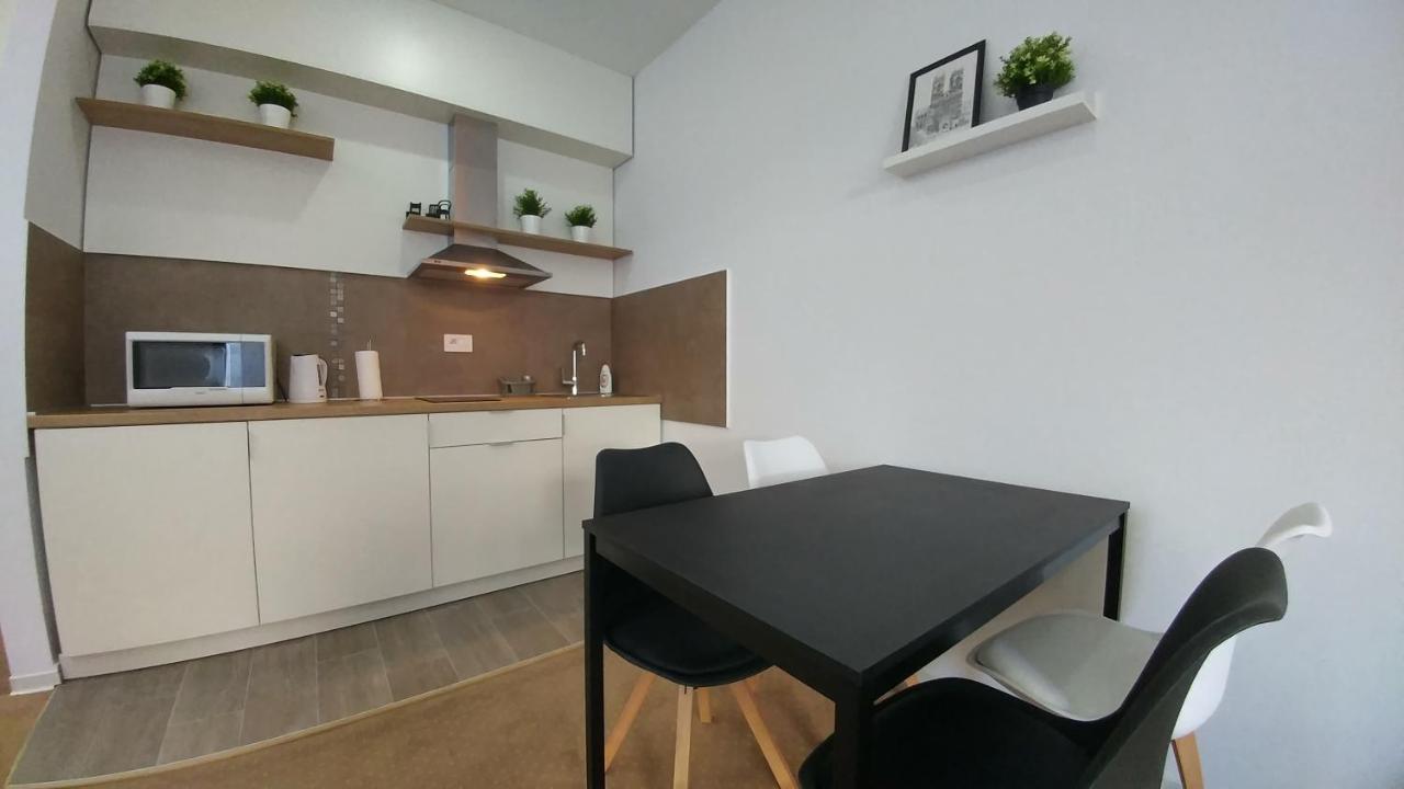 בלגרד J&J Apartments מראה חיצוני תמונה