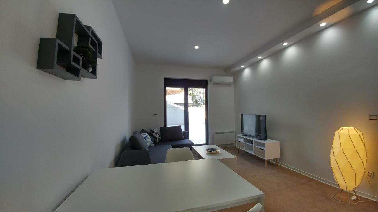 בלגרד J&J Apartments מראה חיצוני תמונה