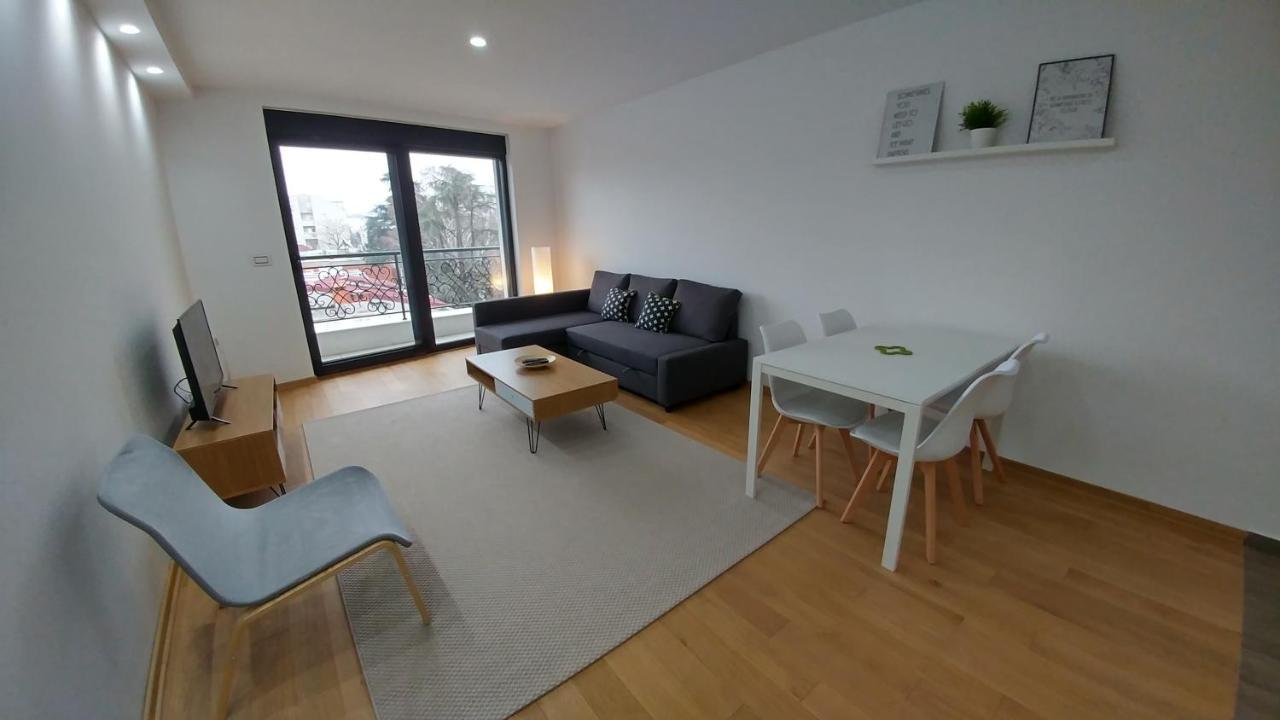 בלגרד J&J Apartments מראה חיצוני תמונה